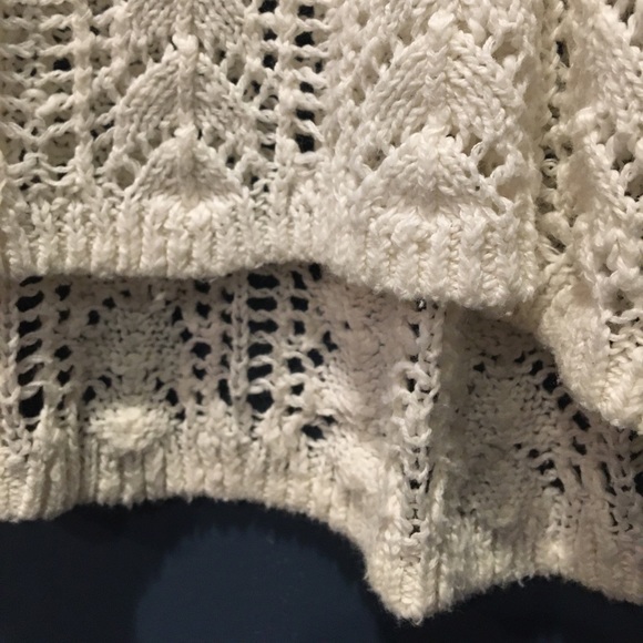 Loose Knit Sweater Tank - Picture 4 of 4